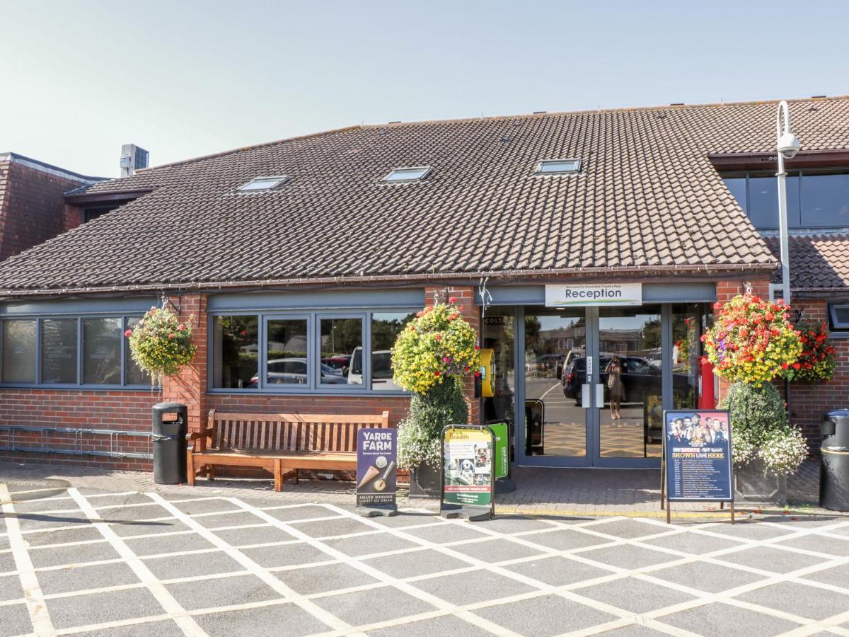 16 Amber Wood Lodge Lymington Exteriör bild